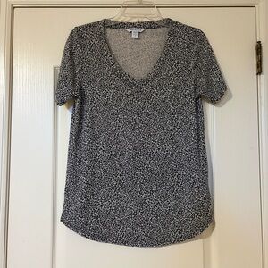 Athleta Black and White Patterned Short Sleeve Tee